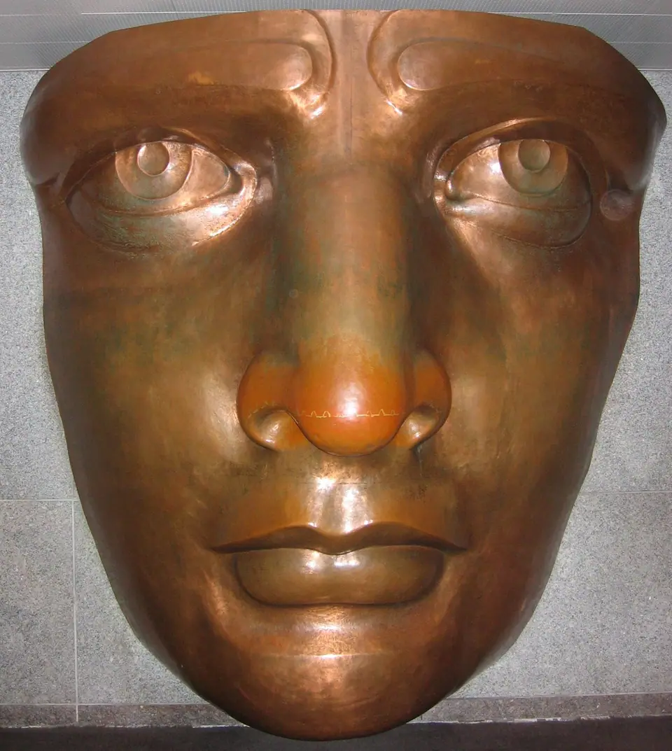 Copia en cobre sin pátina del rostro de la Estatua de la Libertad: el color rojizo que tenía la estatua en 1886