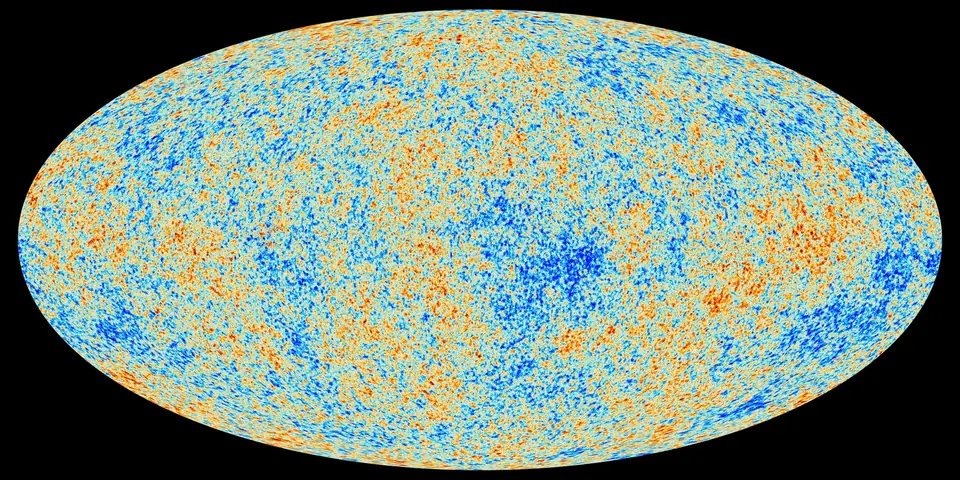 Mapa de todo el cielo del fondo cósmico de microondas medido por el satélite Planck, con manchas de temperatura en tonos rojos y azules